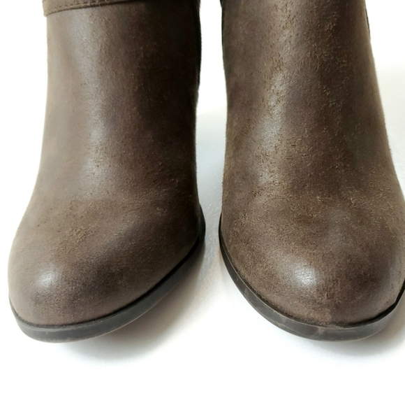 Carlos Santana Rollins Ankle Booties - Picture 6 of 9